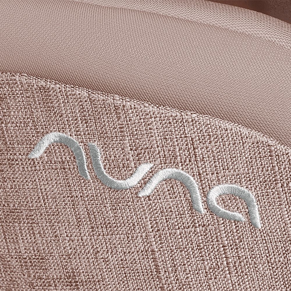 Nuna AACE LX fremovervendt setebelte Calla