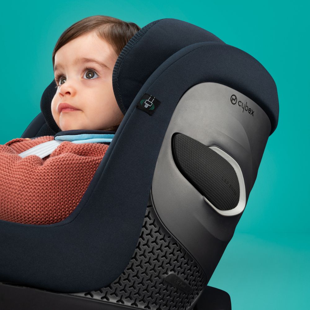 Cybex Sirona Gi I-Size Moon Black