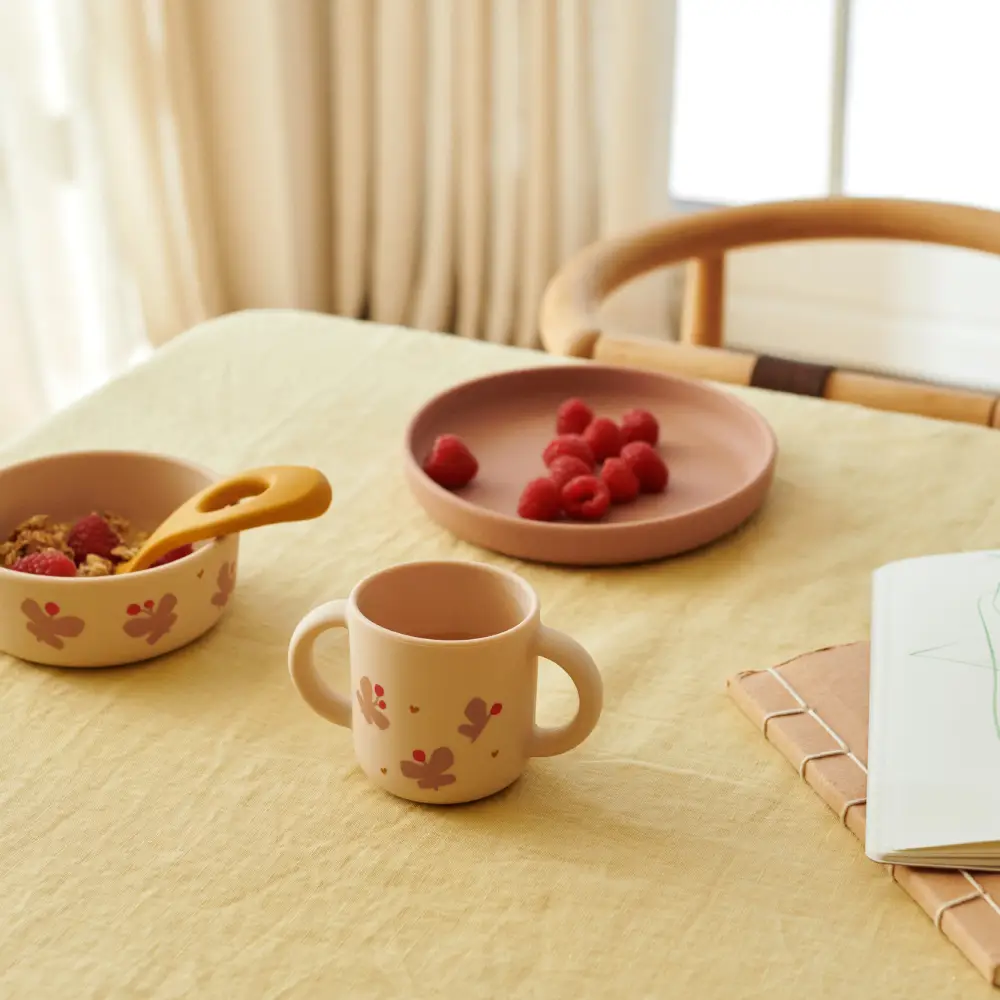 Liewood Vivi-servise i 4 deler Butterfly/ Apple blossom