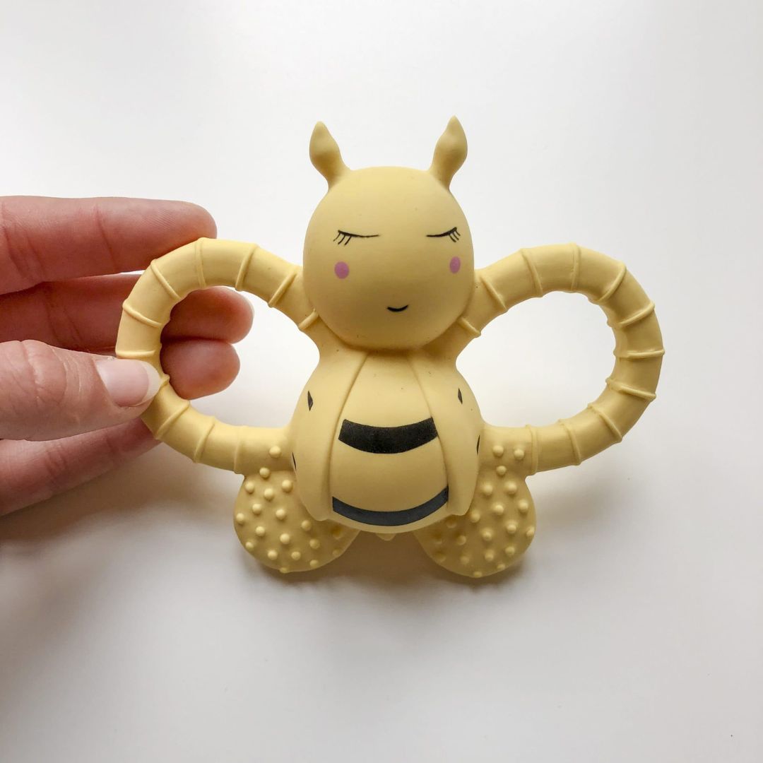 Filibabba Bidering - Bella the Bee naturgummi - lys banan