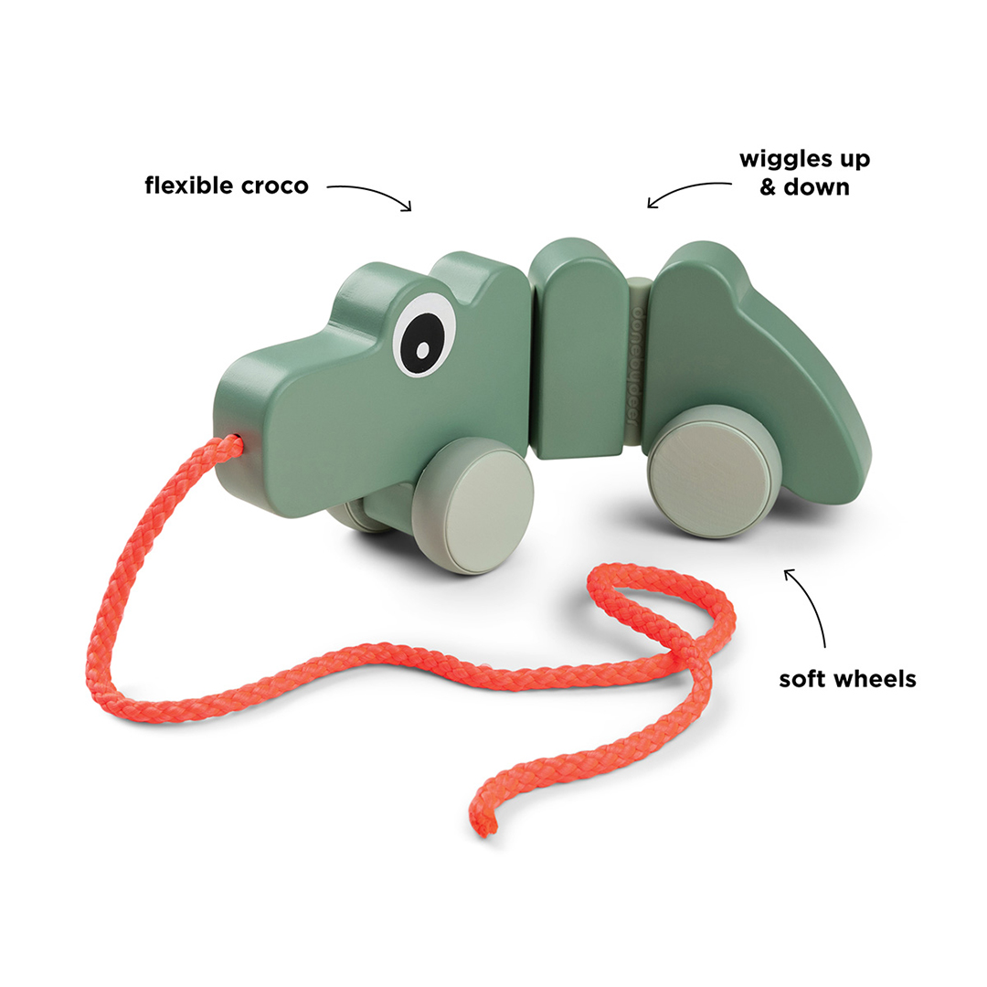 Utført av Deer pull toy Croco Green