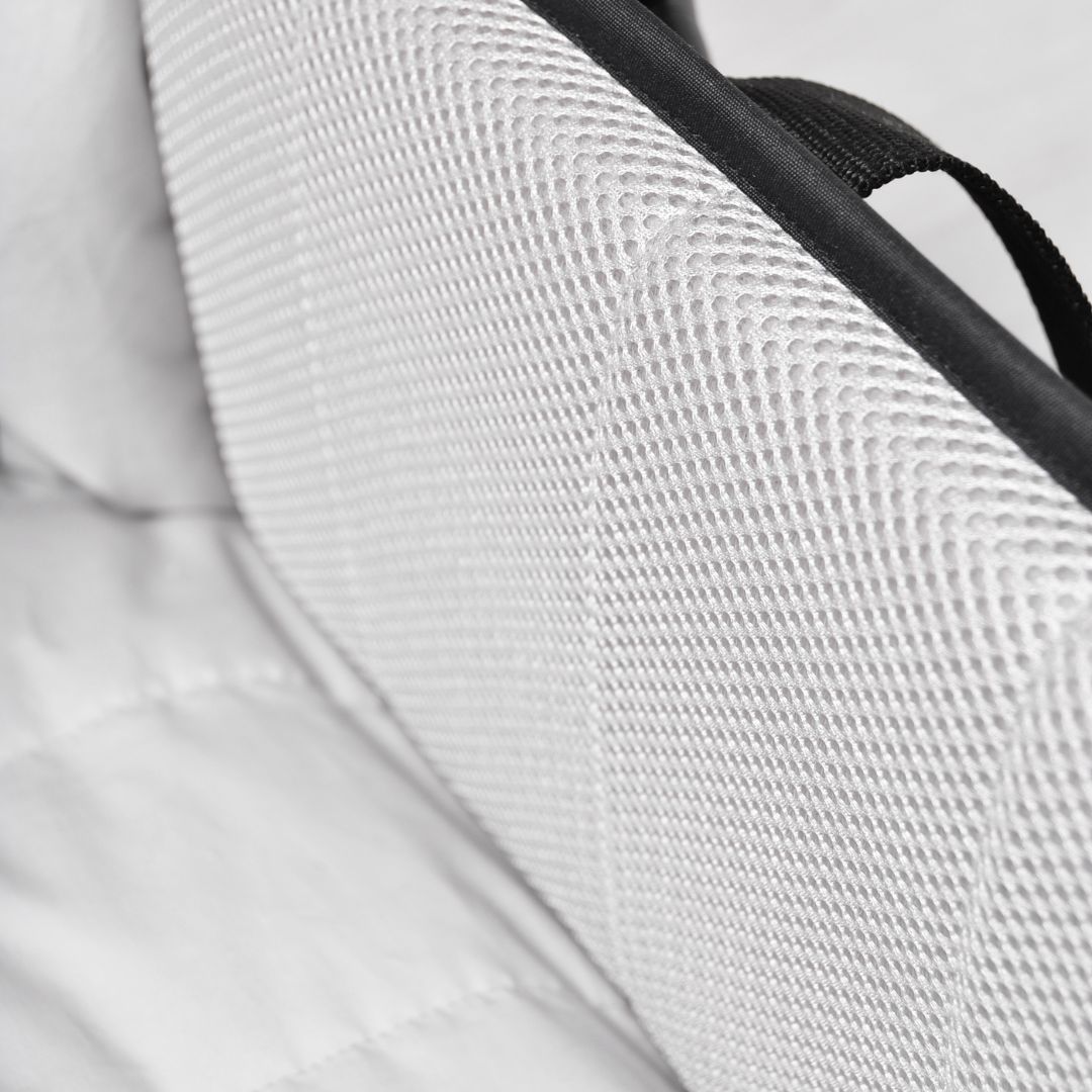 EasyGrow babynest/myk bæresele Favn Svart