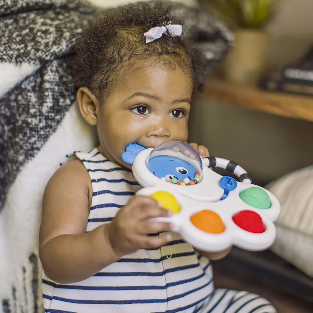  Baby Einstein sansebiter og rangle