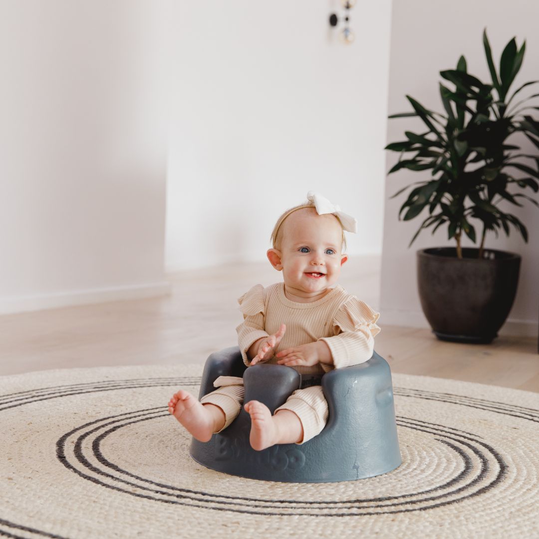Bumbo babysitter gulvsete Cool Grey