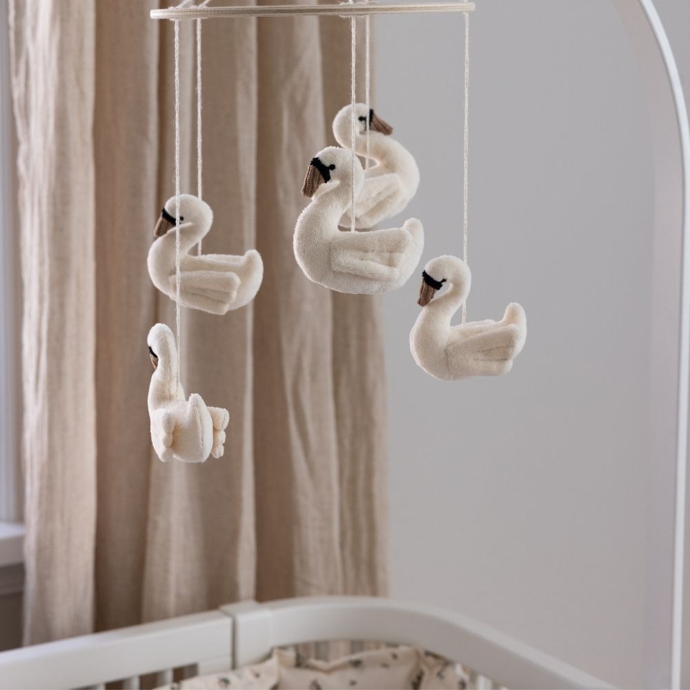 Sebra babymobil med svaner