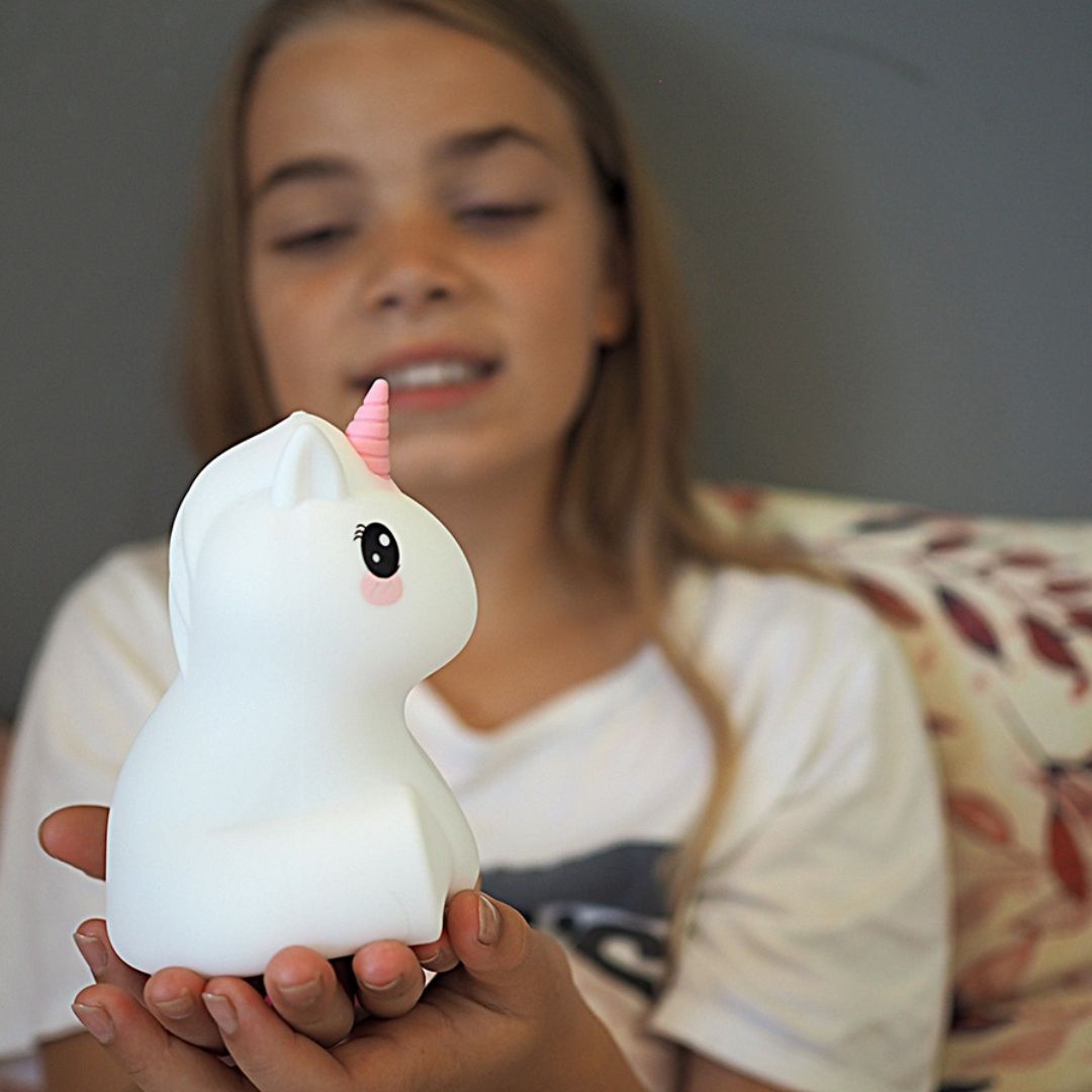 Tiny Tot Bella The Unicorn Led nattlys med USB lader