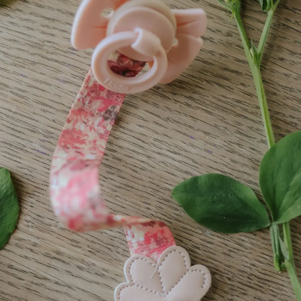 Elodie Binky Bow Smokk Mistrosa En størrelse