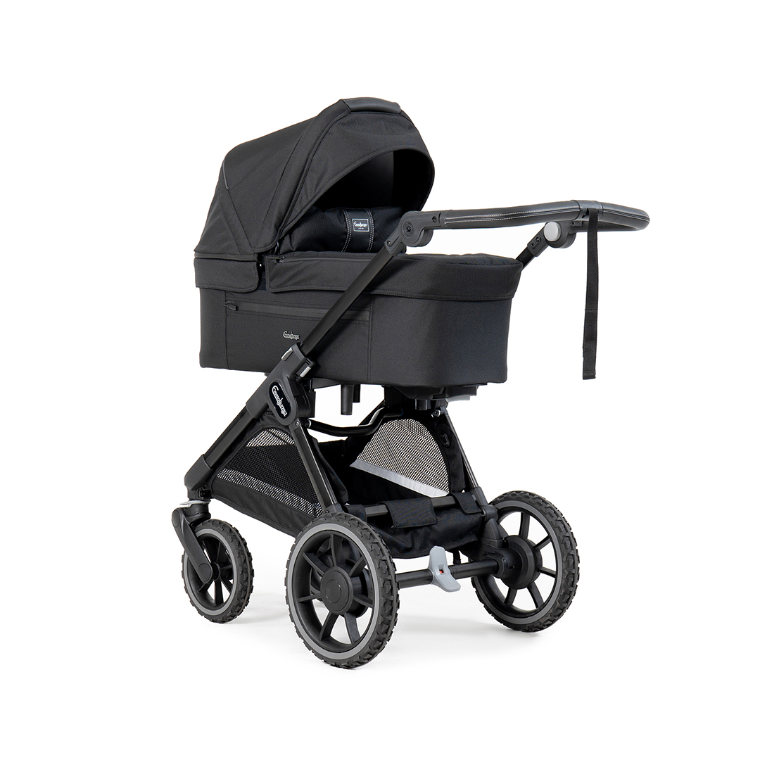 Emmaljunga SENTO PRO Flat helt i svart