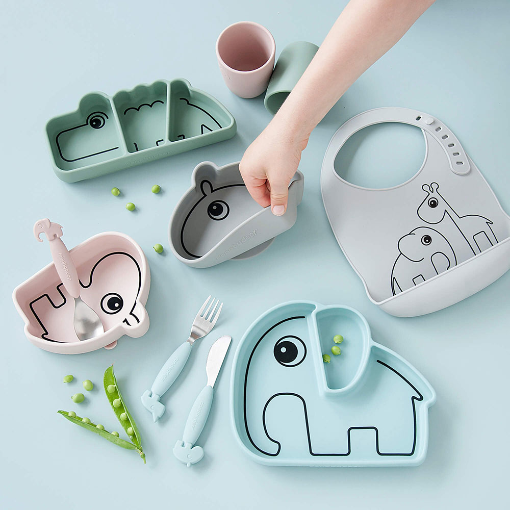 Utført av Deer silicone Stick&Stay plate Elphee Sand