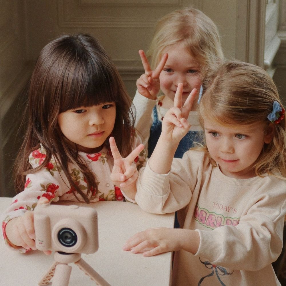 Konges Sløjd My First Camera Cherry-One Size