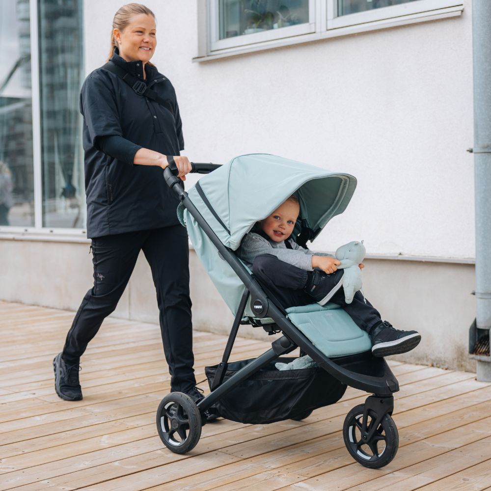 Thule Spring 2 Barnevogn Mid Blue on Black