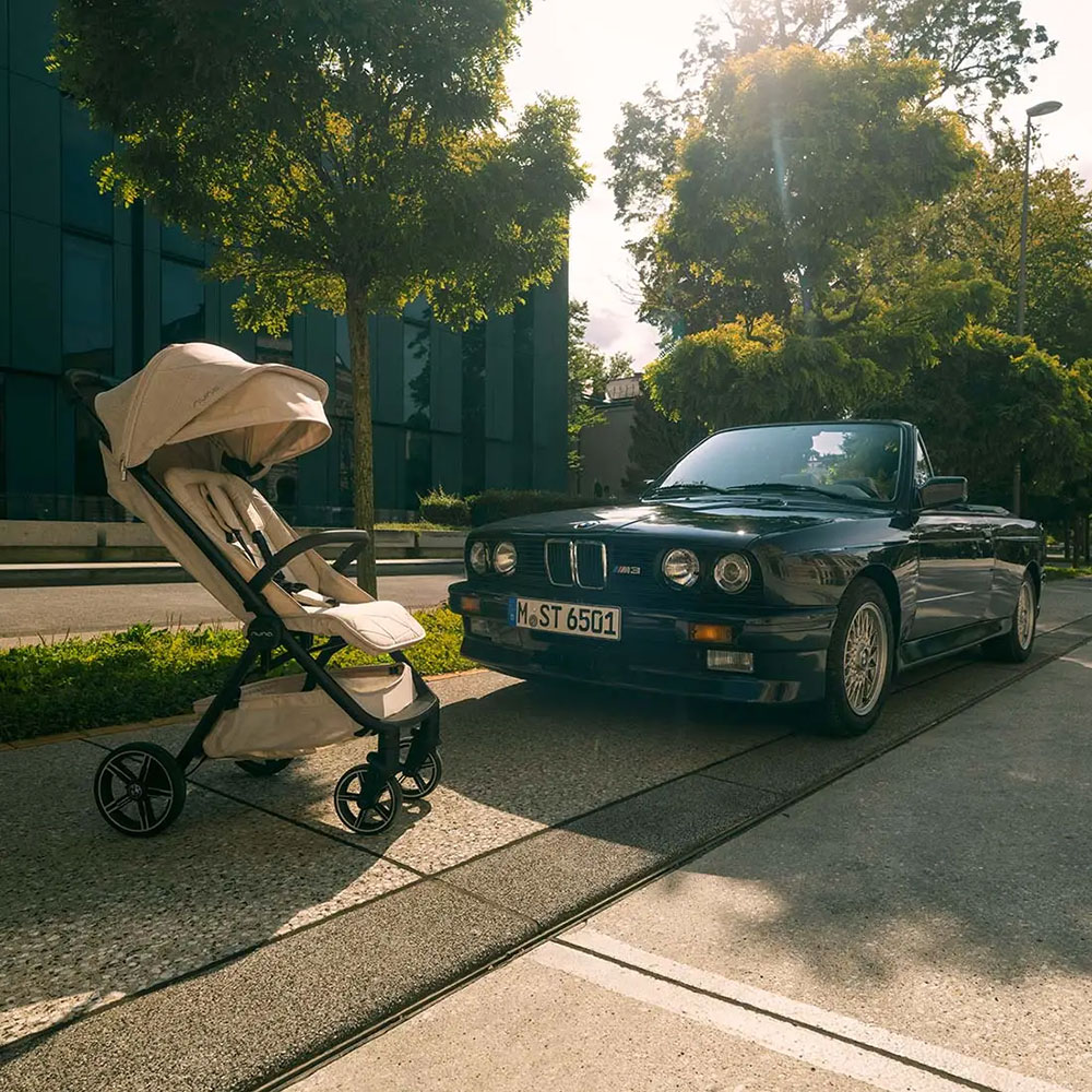 Nuna TRVL LX barnevogn MICA BMW Collection