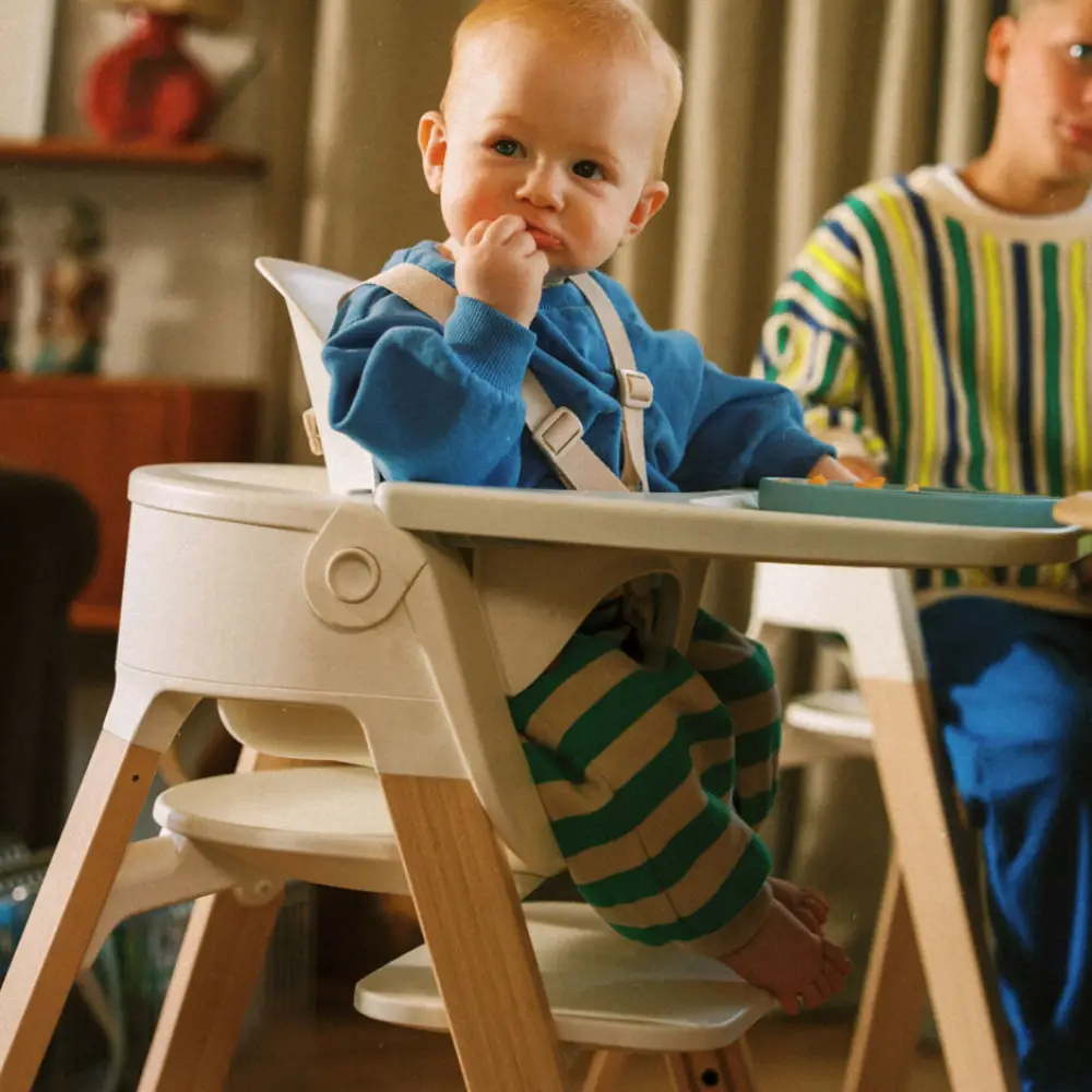 Stokke Steps 3-i-1 barnestol hvit/naturfarget