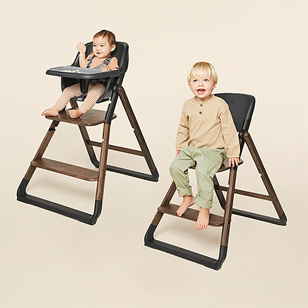 Ergobaby Evolve 2-i-1 spisestol i mørkt tre