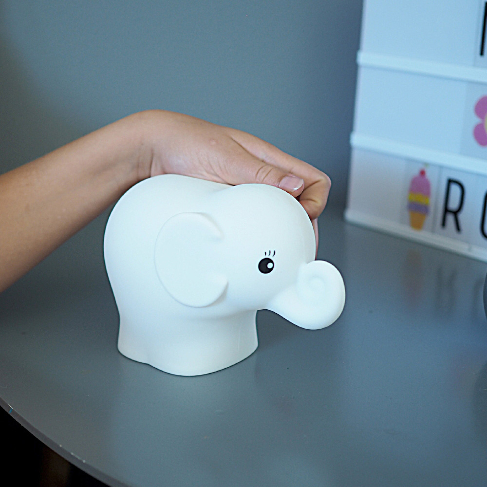 Tiny Tot Molly The Elephant Led nattlampe med USB-lader