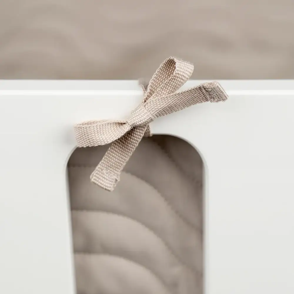 Done by Deer Barnesengbeskytter Waves Sand