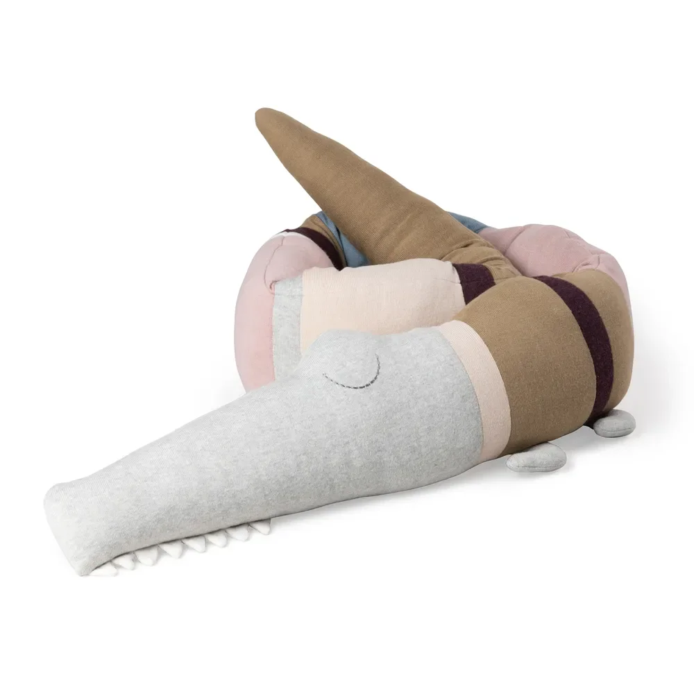 Sebra strikket pute Sleepy Croc, Powder Rose mix