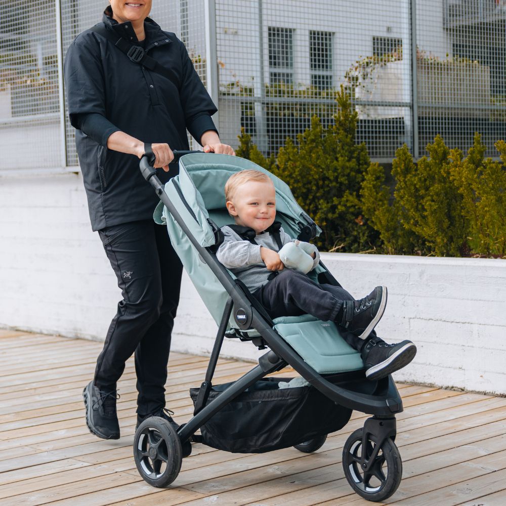 Thule Spring 2 Barnevogn Mid Blue on Black