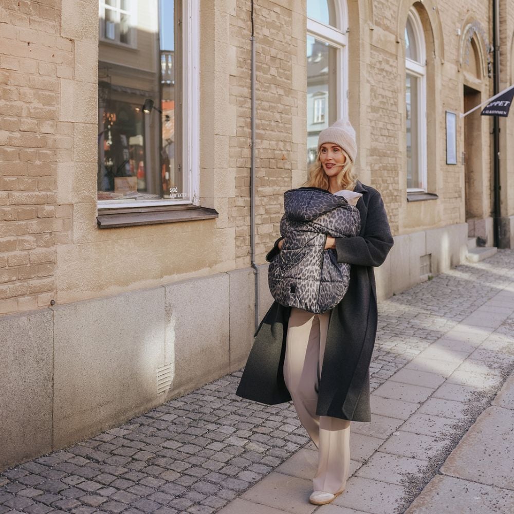 Elodie Details Cozy Cover – trekk til bæresele og vogn, Le Leopard