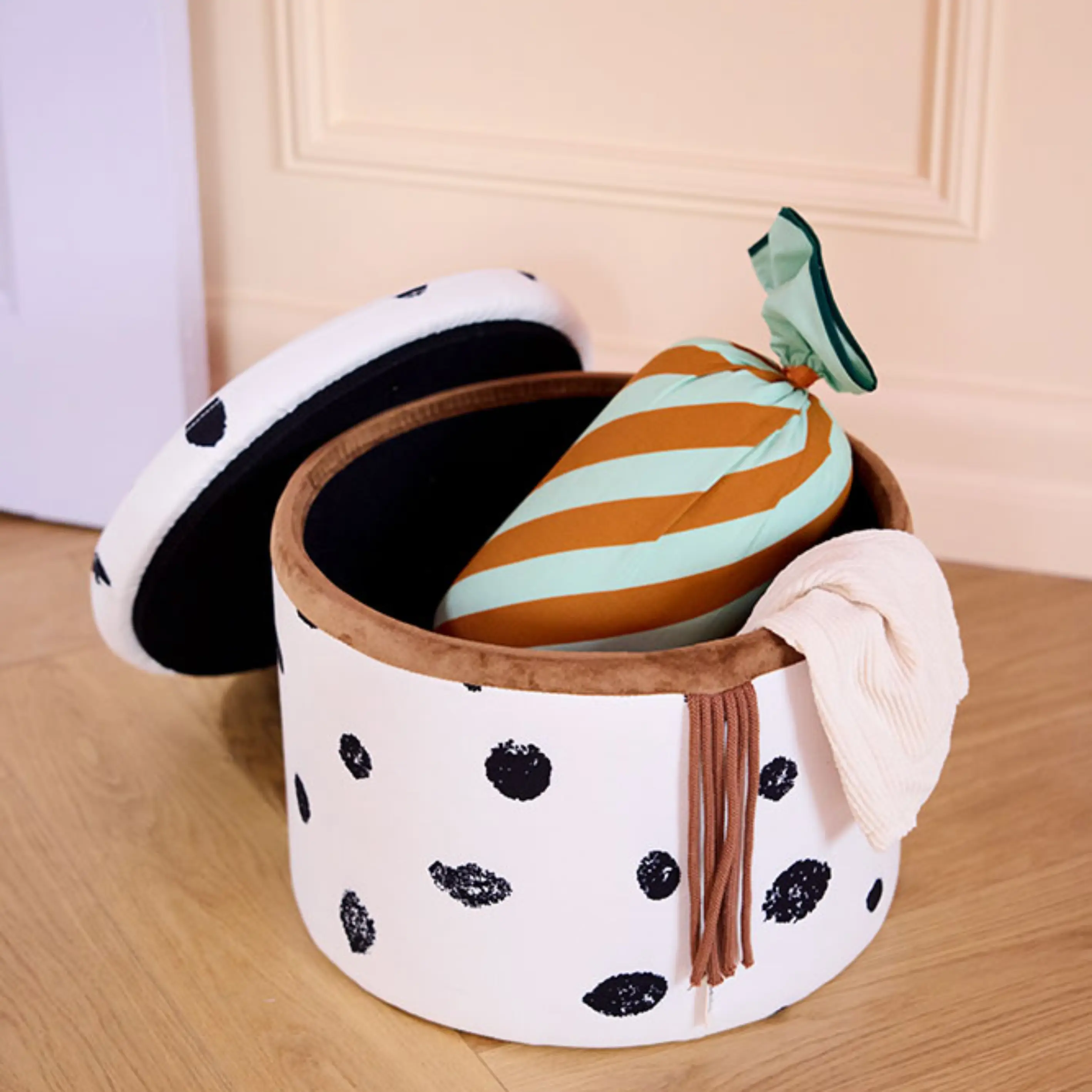 Kids Concept Puff med oppbevaring PIPPI