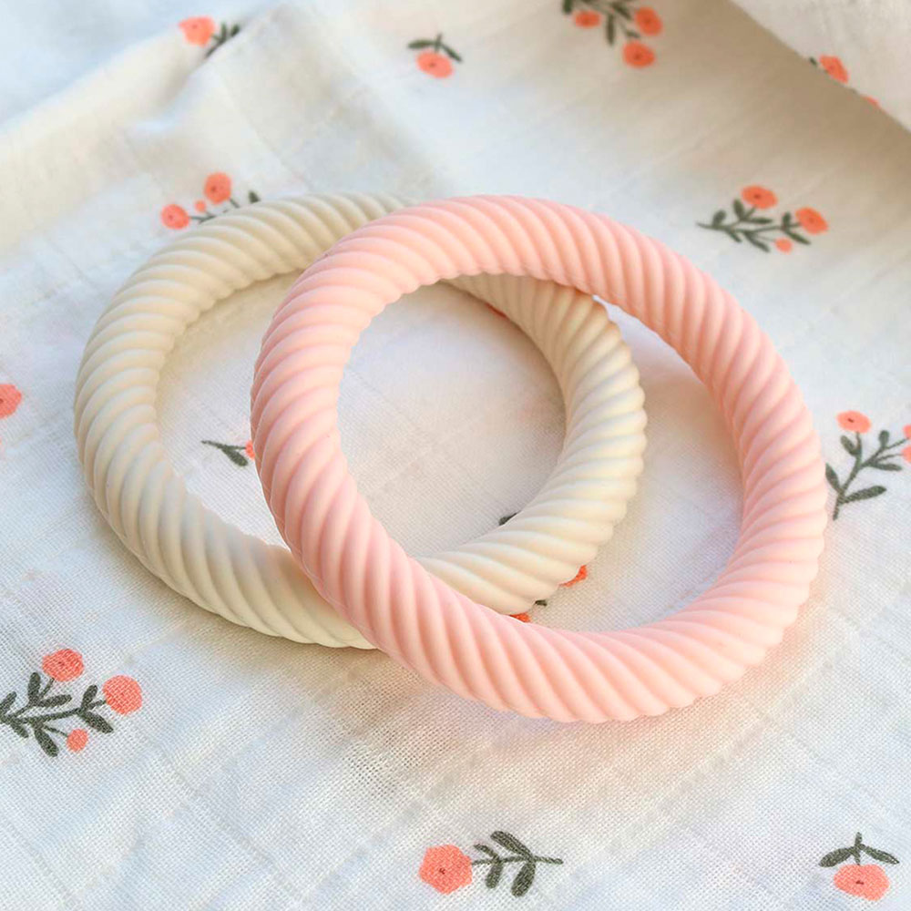 A Little Lovely Company biteren i silikon Classic Strawberry Cream