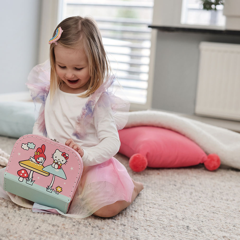 Hello Kitty pappveske 20 cm