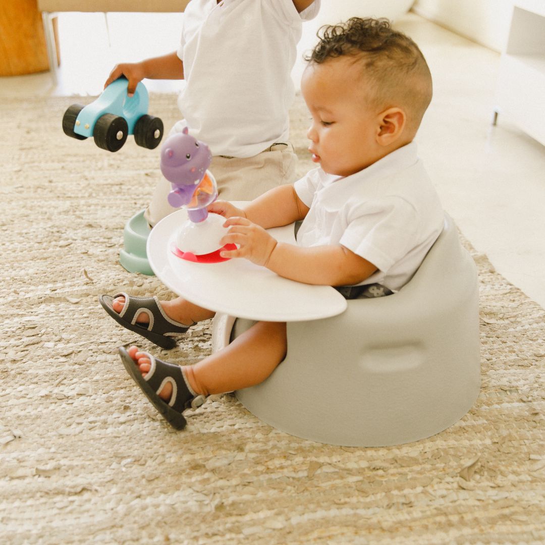 Bumbo babysitter gulvstol lekebrett