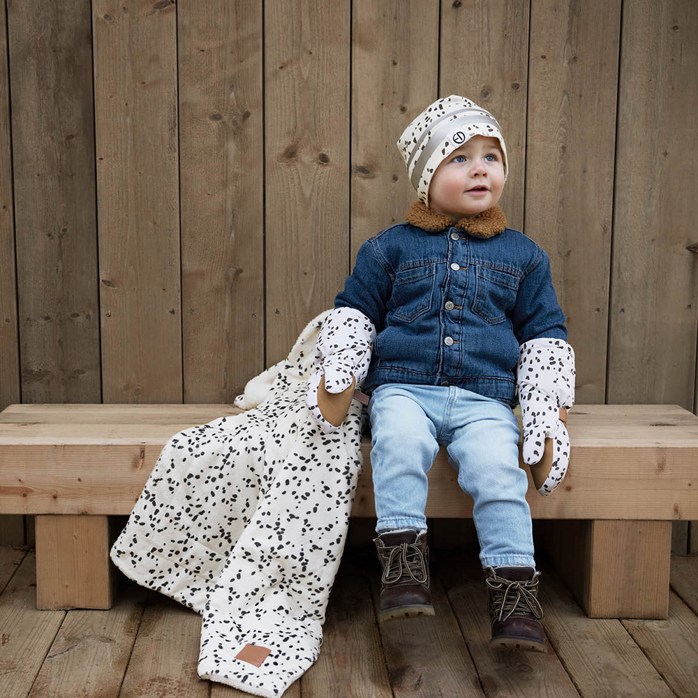 Elodie Pearl Velvet Blanket - Dalmatiske prikker