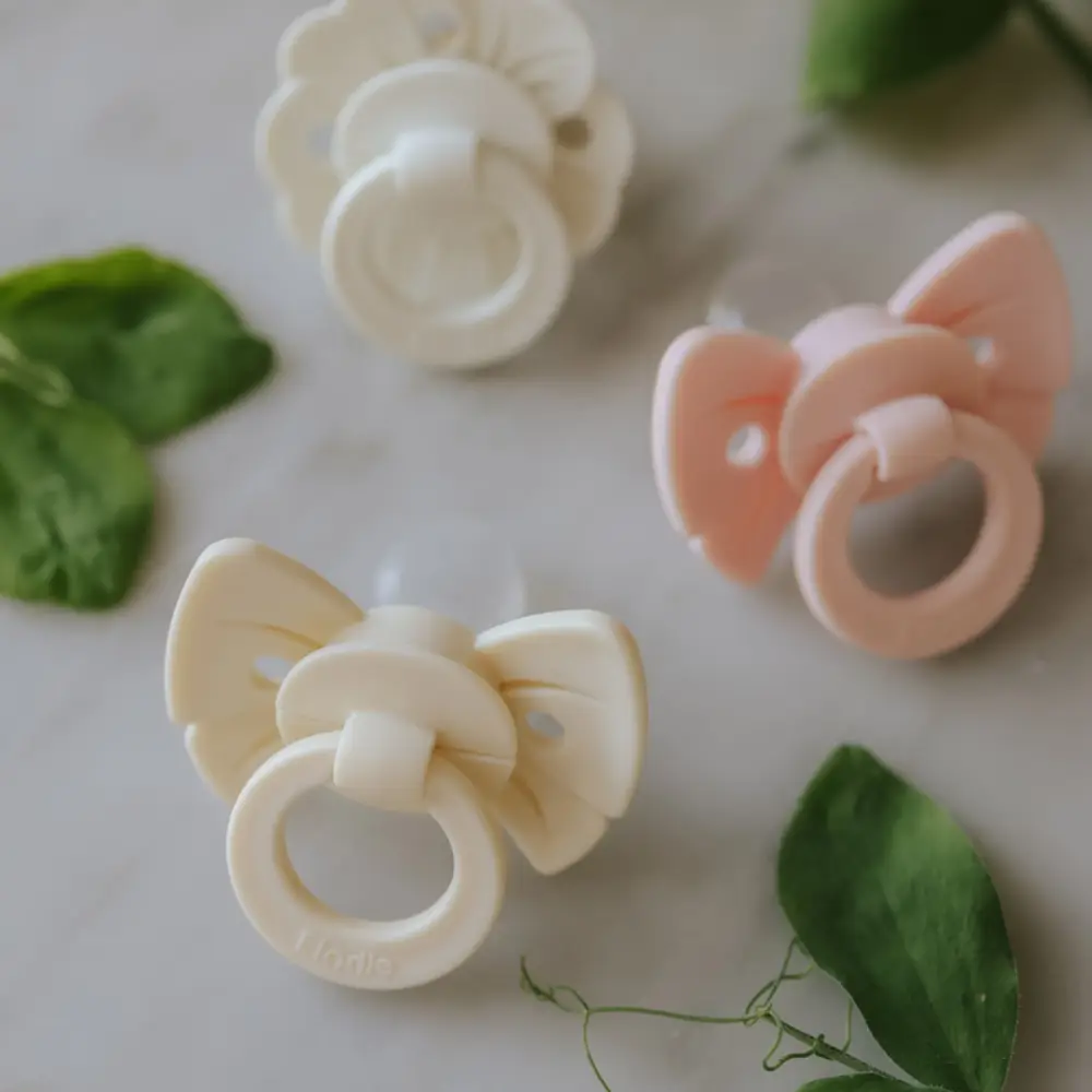 Elodie Binky Bow Smokk Mistrosa En størrelse